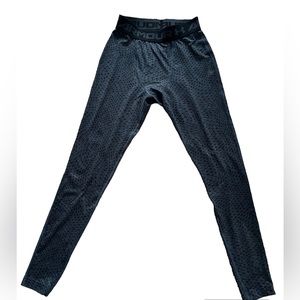 Under Armour Compression Leggings - Medium